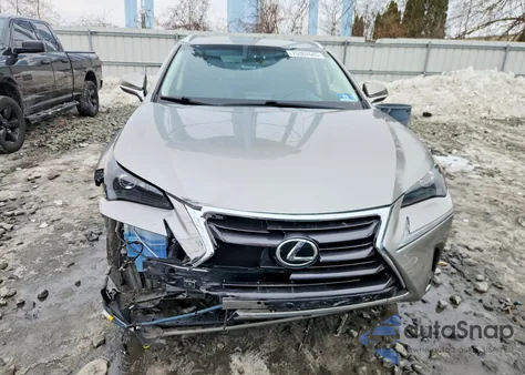 2016 Lexus Nx 200T Base z USA, uszkodzony, nr VIN JTJBARBZ4G2083868